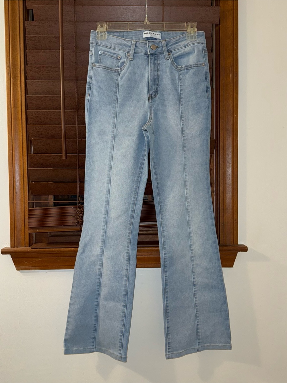 PRE-OWNED Marc New York Blue Light Wash Denim Flare Vertical-Center Seam Jeans 6